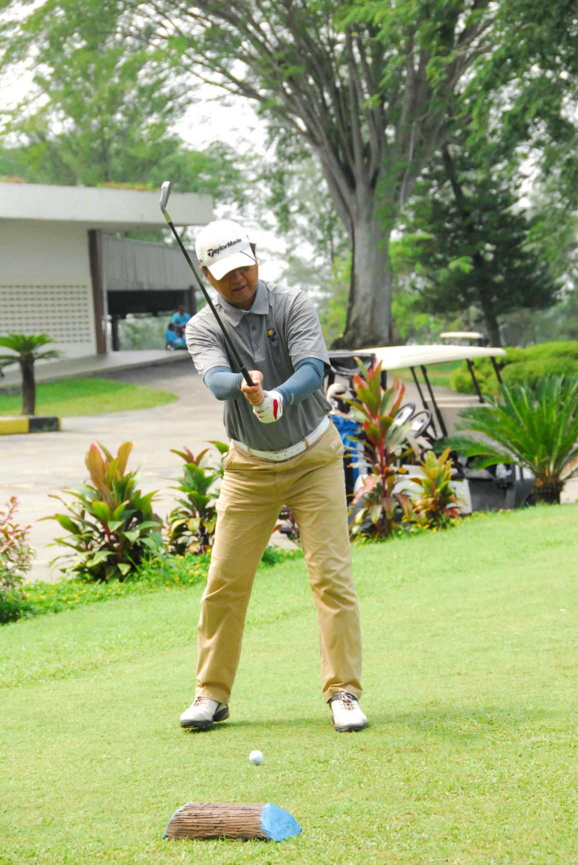 PRO15 157 GOLF DSC 0513.JPG